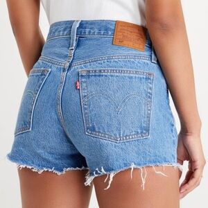 Levi's Blue Jean 501 denim Shorts with Vintage Look. Size 25